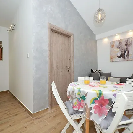 Scalinada Apartment Trogir